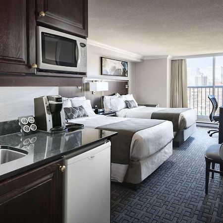 Best Western Plus Ottawa Downtown Suites Екстериор снимка