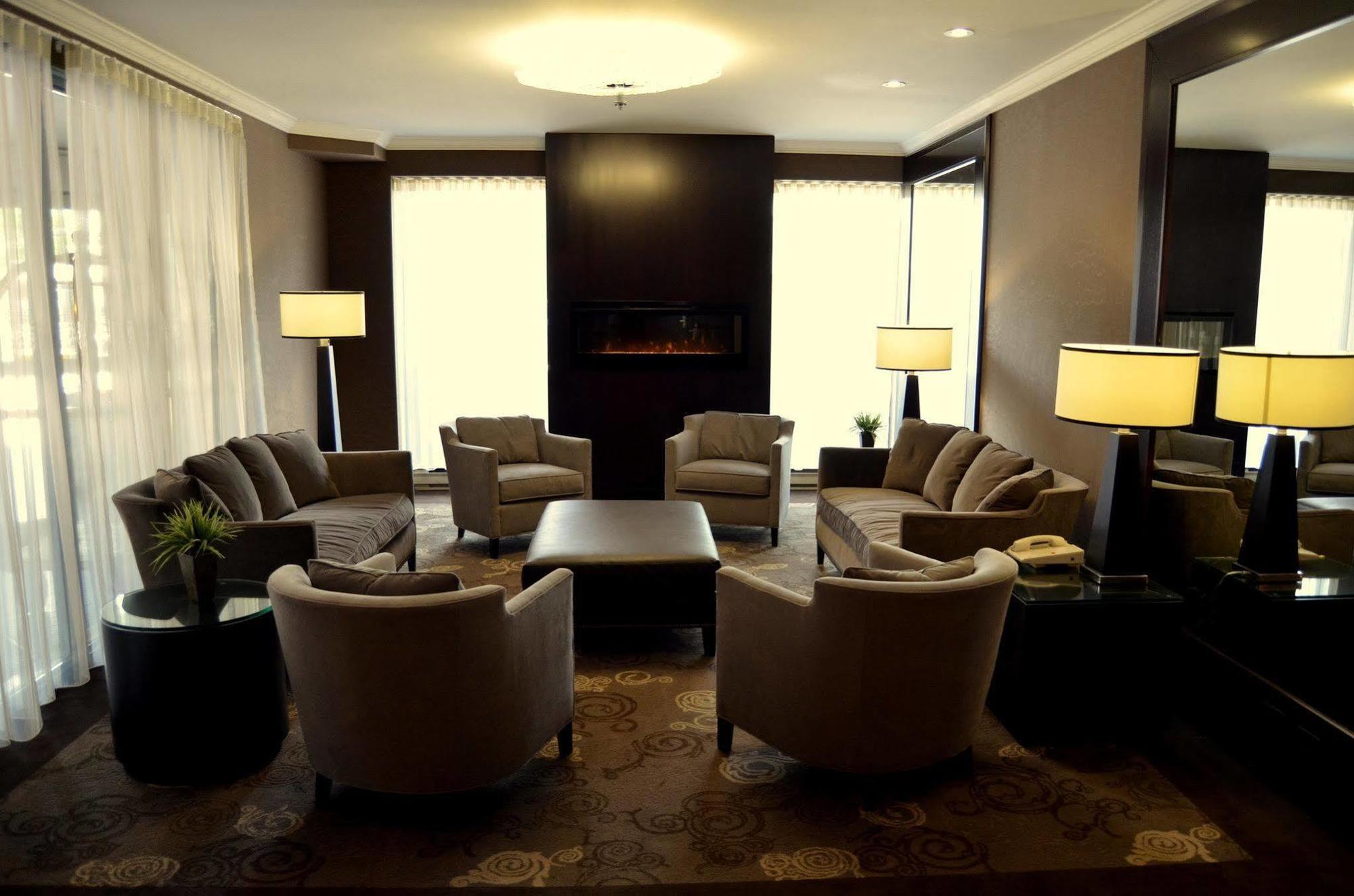Best Western Plus Ottawa Downtown Suites Екстериор снимка