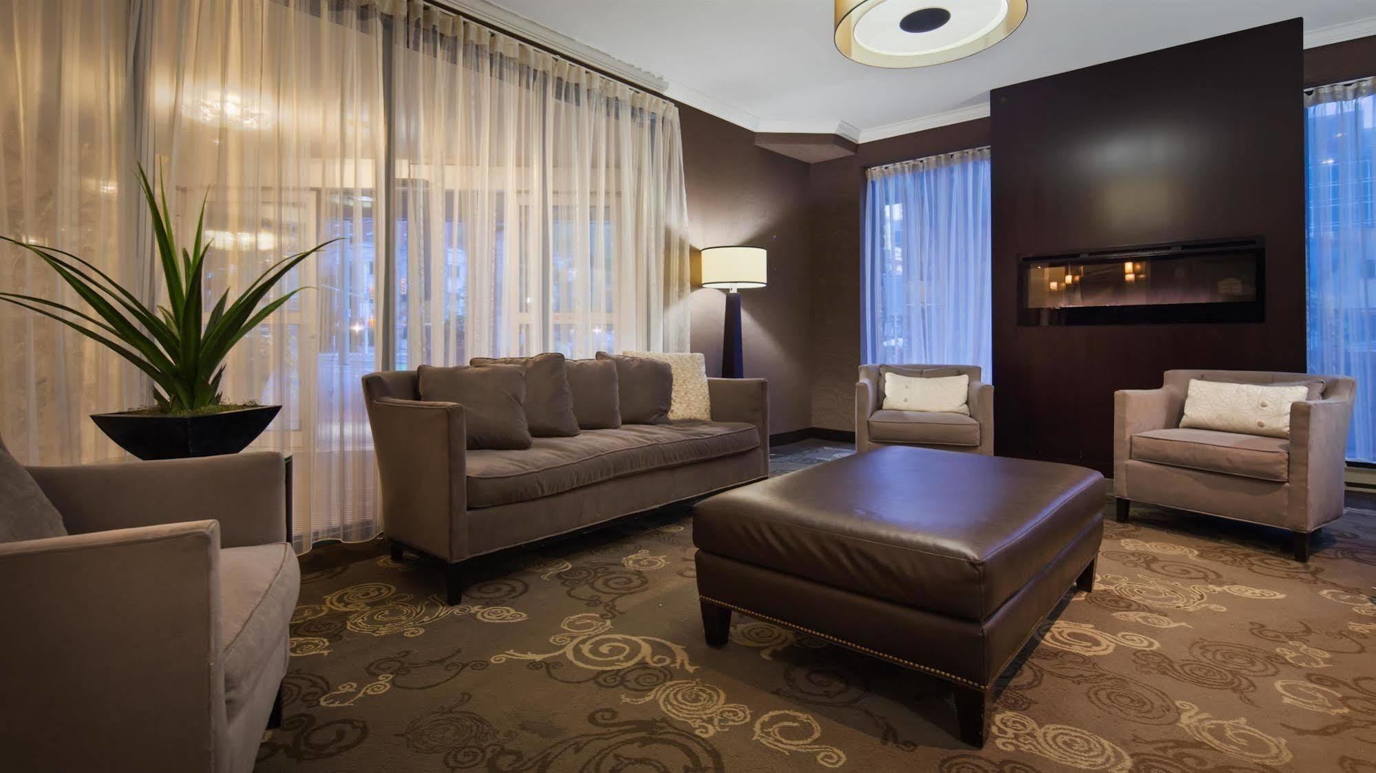 Best Western Plus Ottawa Downtown Suites Екстериор снимка